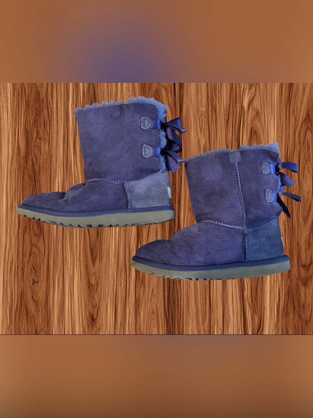 ugg bailey bow boots
style 3280 • kids size 4